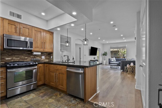 Building Photo - 24507 Town Center Dr