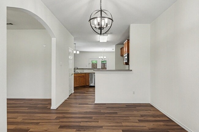 Building Photo - 5506 San Marino Dr