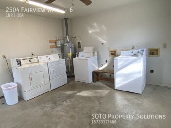 Building Photo - 2504 Fairview Way