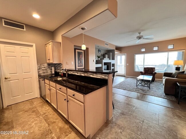 Building Photo - 655 W Vistoso Highlands Dr