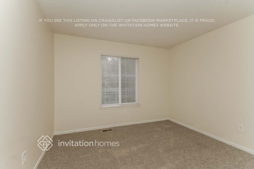 Building Photo - 13761 S Jonesport Cir