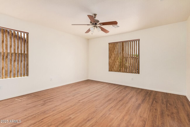 Building Photo - 7352 W Valencia Dr