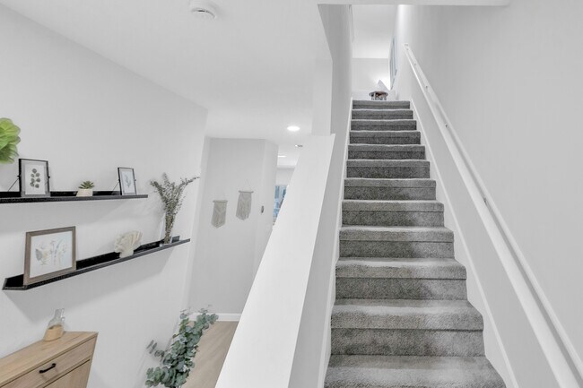 Building Photo - Saint Cloud