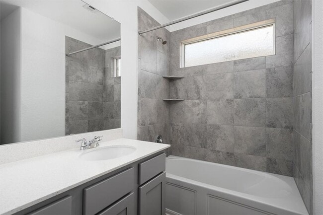 Building Photo - 325 Escondido Cir