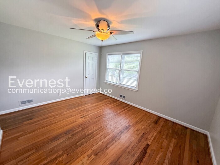 Building Photo - 106 Acton Ave