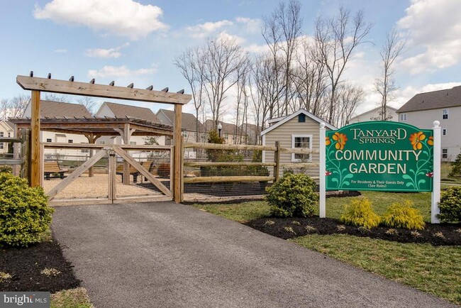 Building Photo - 1159 Coulbourn Cor