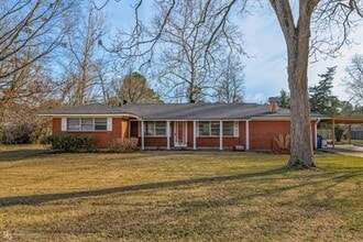 Building Photo - 633 W McKinley Ave