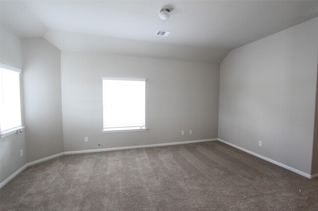 Building Photo - 24923 Lorenzo Glaze Trail