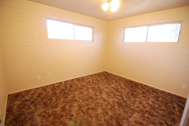 Building Photo - Morten Place