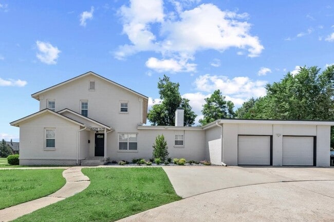 Building Photo - A modern revival of classic architecture, this Nichols Hills residence has been meticulously rebu...