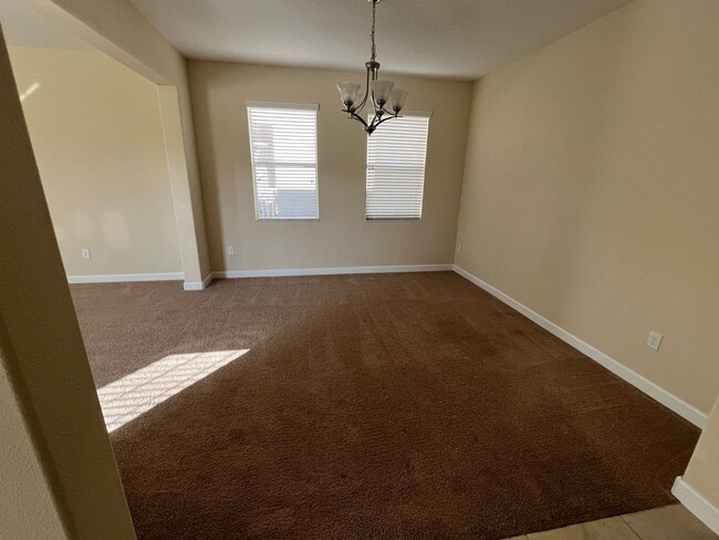 Building Photo - INDEPENDENCE IN WINTER GARDEN 4 BEDROOM RE...