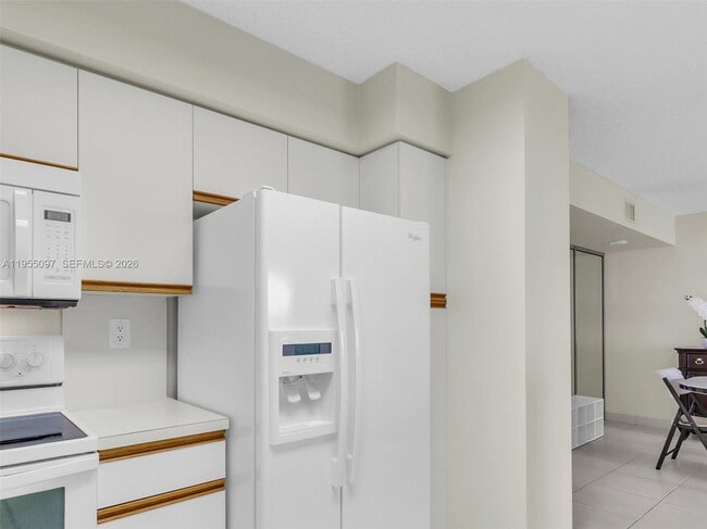 Building Photo - 3400 NE 192 St