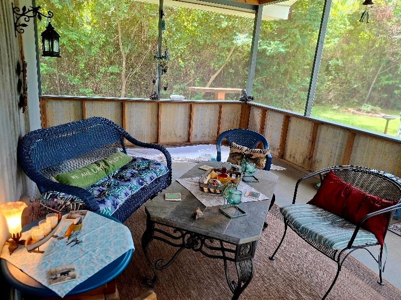 Building Photo - 2175 John Thursby Rd