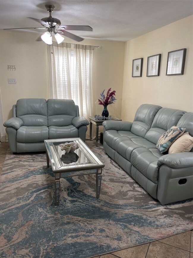 Building Photo - 1212 55th St