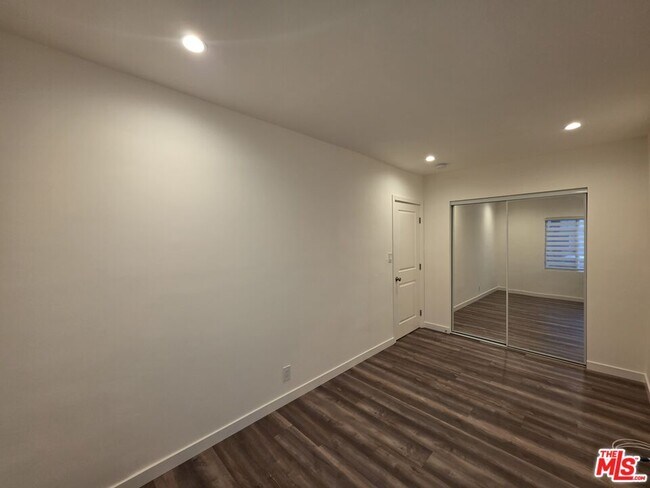 Building Photo - 2012 S Holt Ave