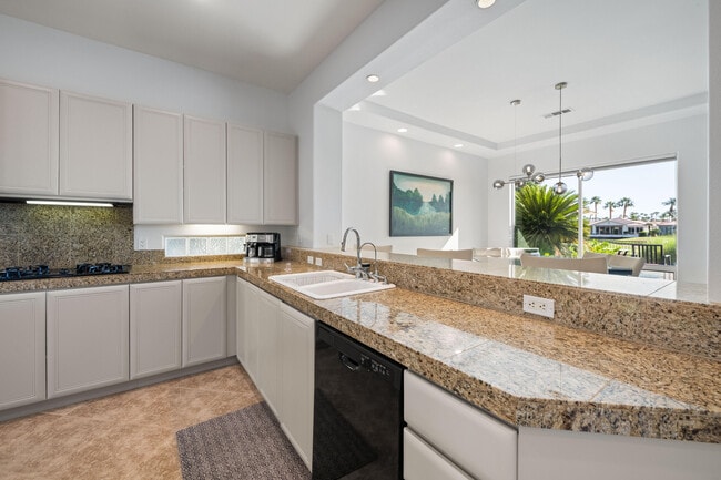Building Photo - 50500 Cypress Point Dr