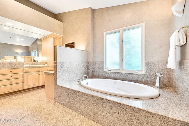 Building Photo - 1687 Castlebridge Ct