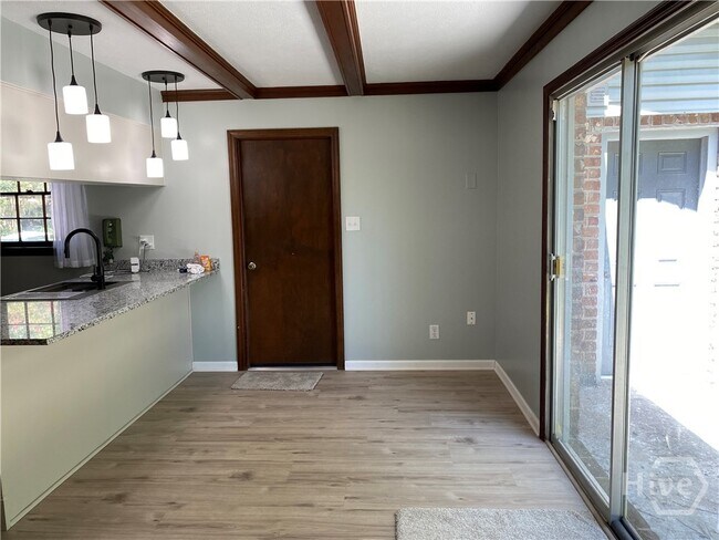 Building Photo - 12438 Largo Dr