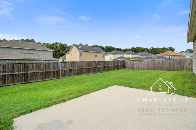 Building Photo - 403 War Admiral Ln