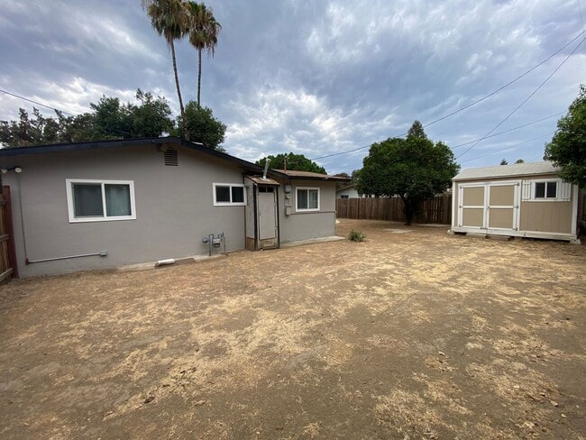 Building Photo - NE Visalia home coming soon!