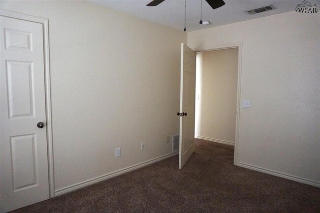 Building Photo - 4710 Brookdale Dr