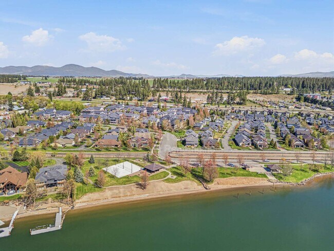 Building Photo - 4505 Greenchain Loop