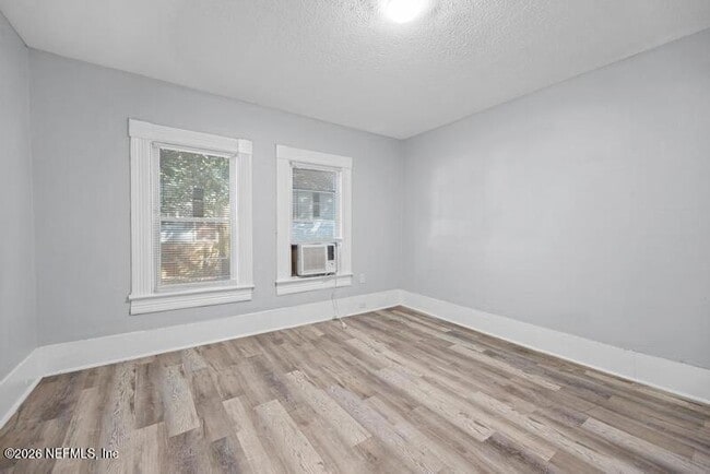 Building Photo - 1648 W 36th St