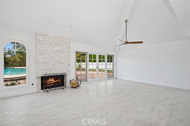 Building Photo - 24291 Los Serranos Dr