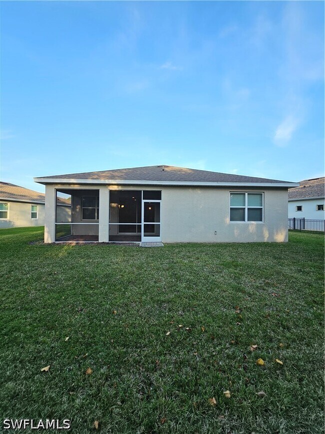 Building Photo - 3141 Amadora Cir