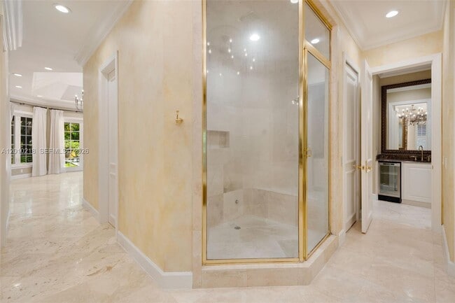 Building Photo - 6905 SW 75th Ave
