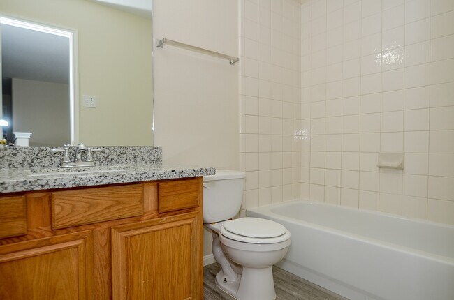 Building Photo - 5910 Llano Creek Dr