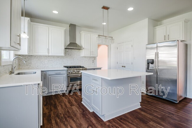 Building Photo - 4900 Lofton Dr