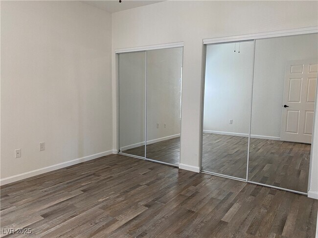 Building Photo - 9330 W Maule Ave
