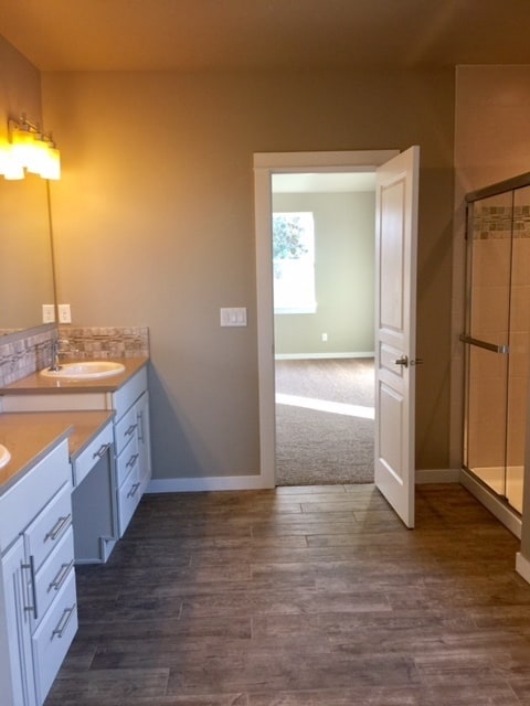 Building Photo - 4742 SW Volcano Ave