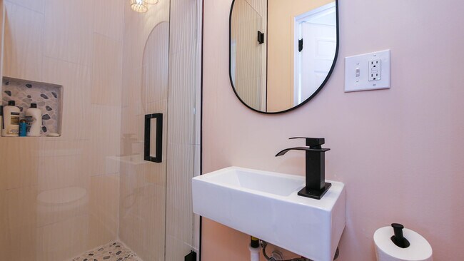 Building Photo - 6416 Monmouth Ave