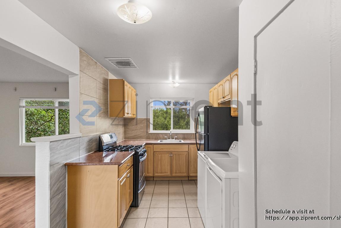 Building Photo - 1168 Tiegen Dr