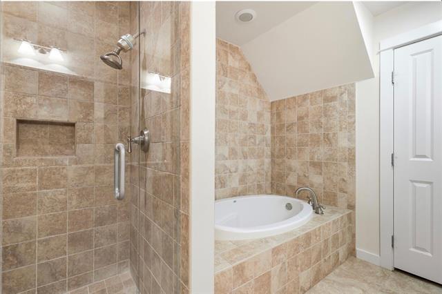 Building Photo - 2608 Thomas Ave