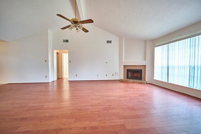 Building Photo - 17006 Summer Dawn Pl