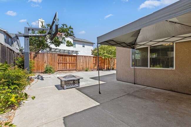 Building Photo - 4162 Piccadilly Ln
