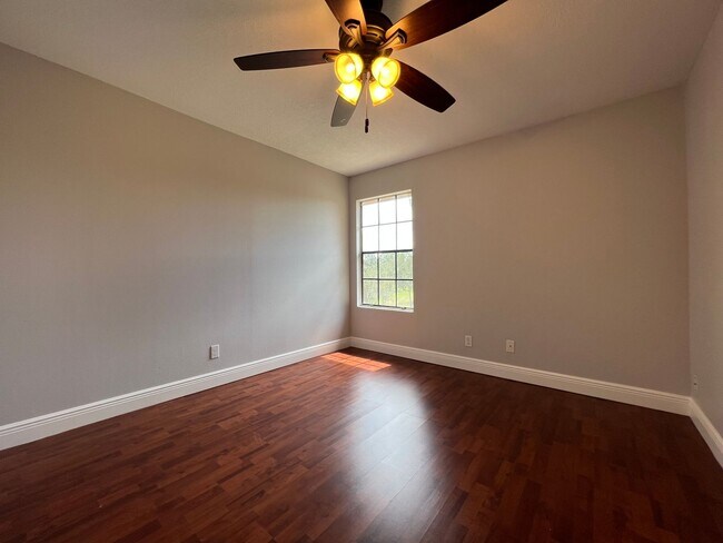Building Photo - 364 Northpointe Ct