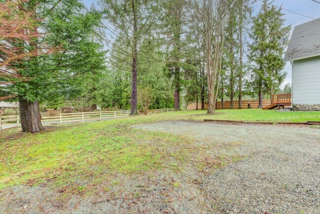 Building Photo - 11825 Woods Lake Rd