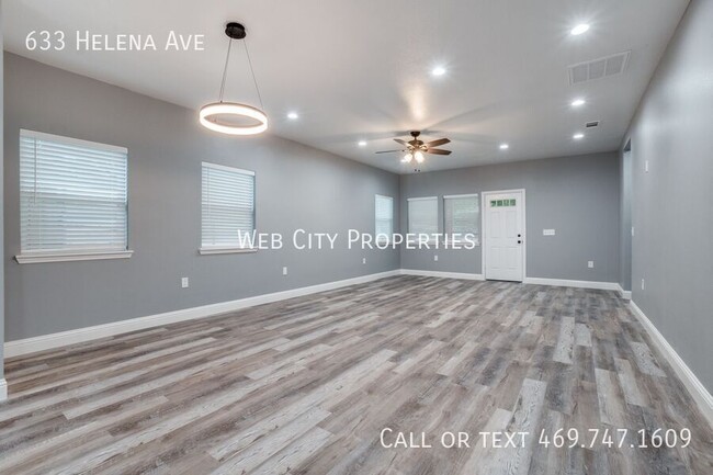 Building Photo - 633 Helena Ave