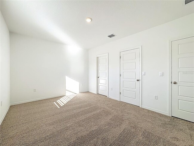 Building Photo - 2645 Olympic Ct