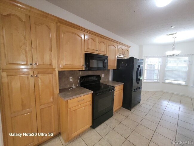 Building Photo - 77 Groves Ln