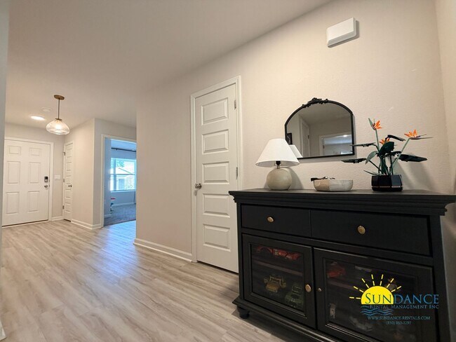 Building Photo - Spacious 4BR Patriot Ridge Home with Community Perks!