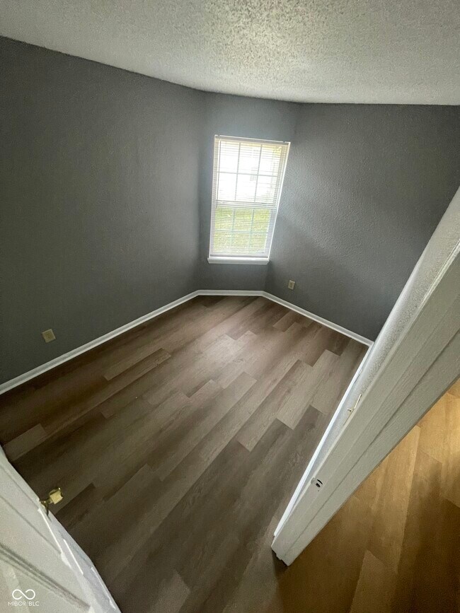 Building Photo - 10856 Orchard Valley Way