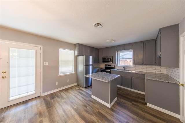 Building Photo - 418 Apollo Ct