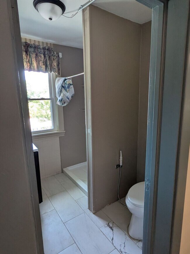 Building Photo - Charming 5-bedroom home in the heart of Hamline–Midway!