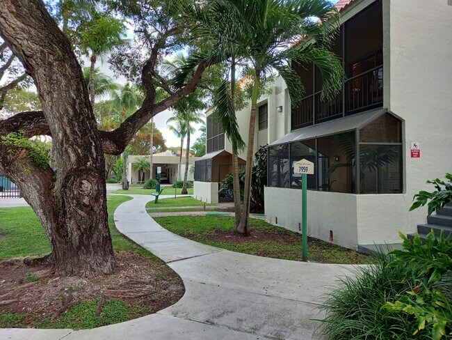 Building Photo - 7959 SW 104th St