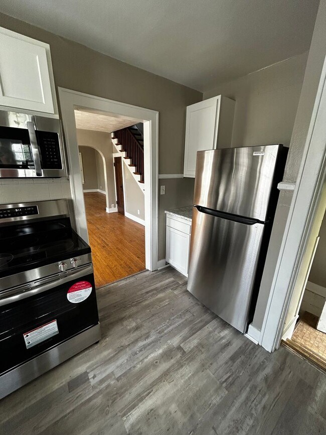 Building Photo - Washington Street Duplex